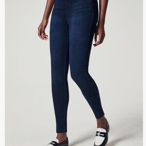 Jean-ish Ankle Leggings by Spanx - size M Petite